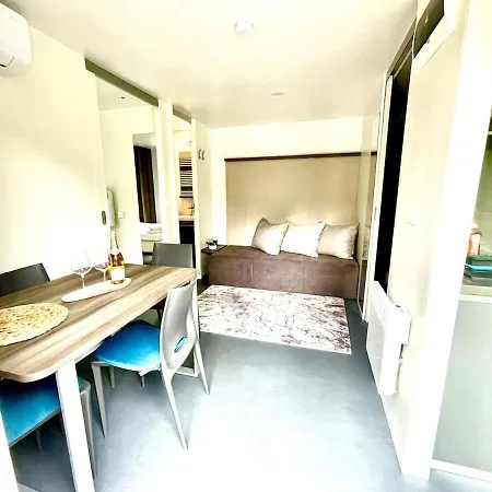 Tiny House Am Ruhigen Forstsee شقة Schwarzendorf
